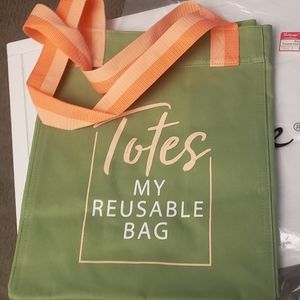 NWT THIRTYONE ESSENTIAL STORAGE TOTE